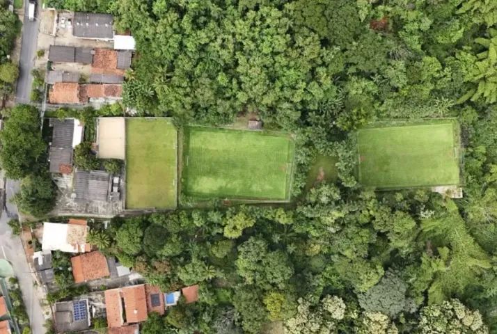 Chácara de 9.700m2 com campo de areia e 3 campos gramados - Foto 3