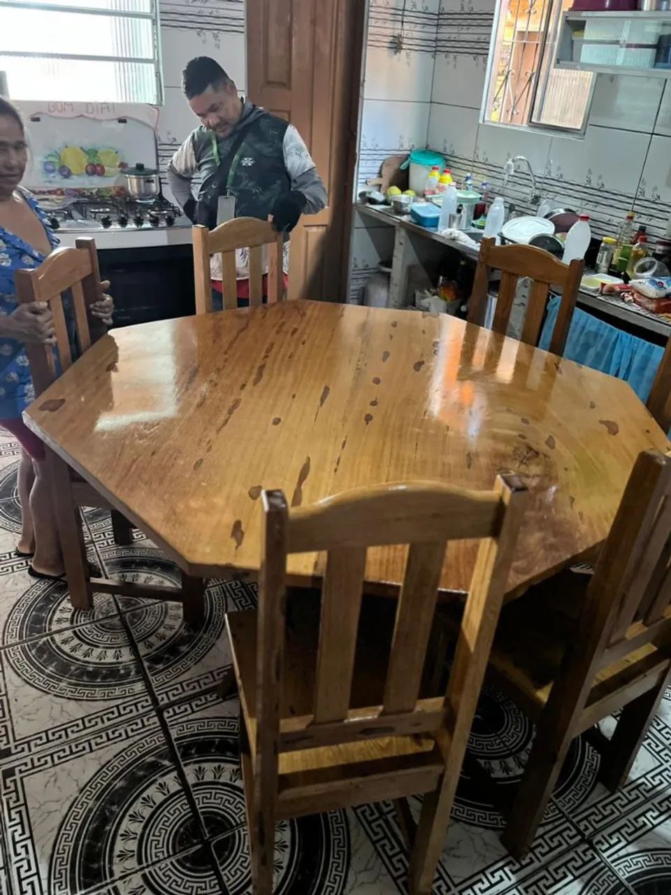 Mesa de Jantar em Madeira Maciça - Foto 3