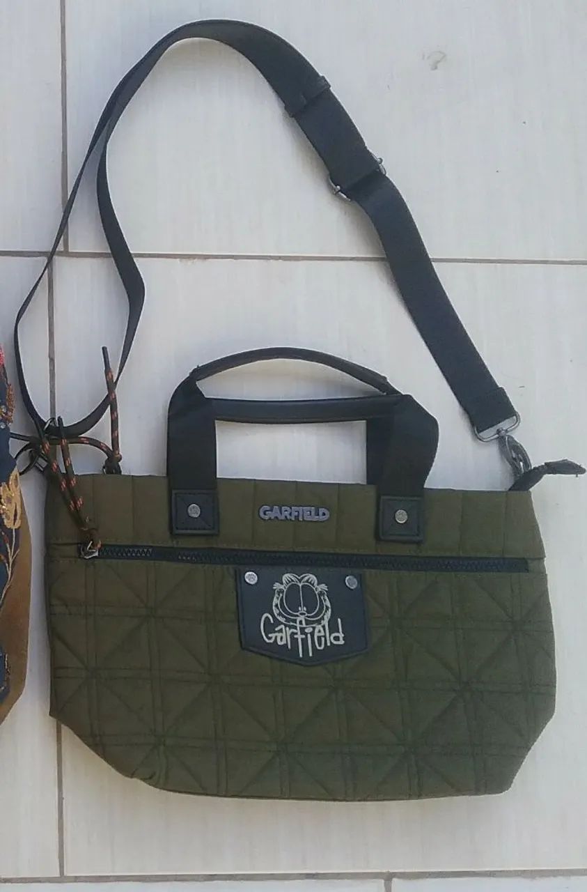 Bolsa Garfield Verde com Alça Transversal - Foto 3