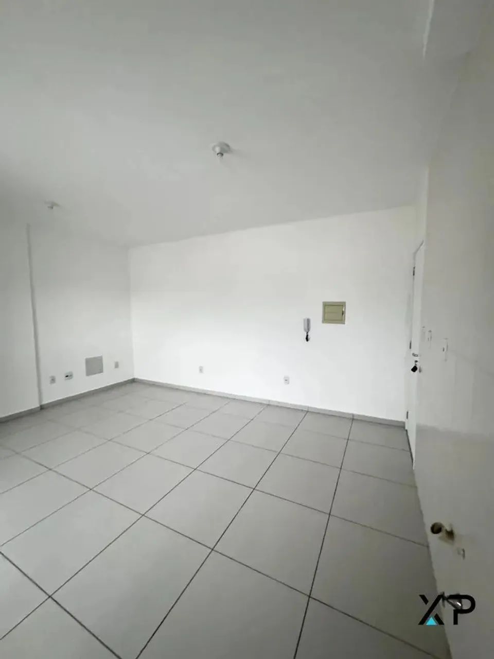 Apartamento a venda com 2 quartos, 1 banheiro e 1 vaga de garagem. - Foto 3