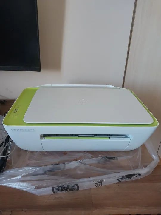 Impressora HP DeskJet Ink Advantage 2136 - Foto 2