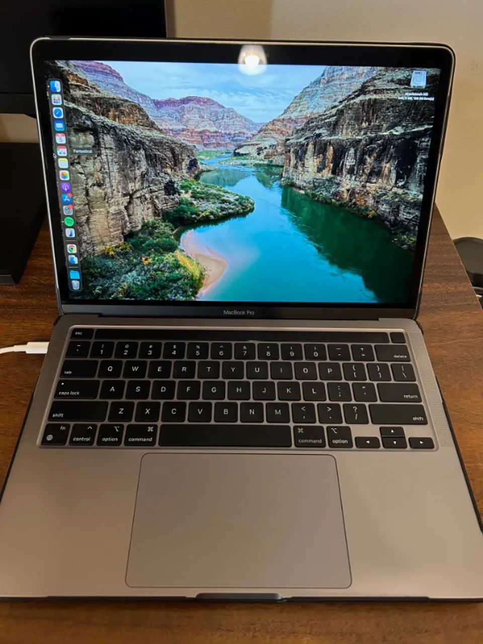 MacBook Pro（13-inch, M1, 2020）　美品 MacBook Pro 13