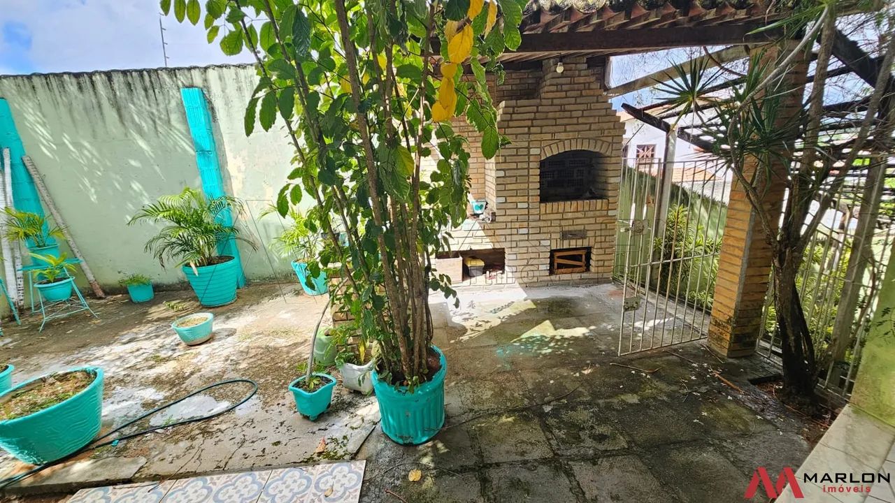 Casa em Candelária, 4 quartos, sendo 2 suítes, jardim, próx ao TRT, 300m². - Foto 4