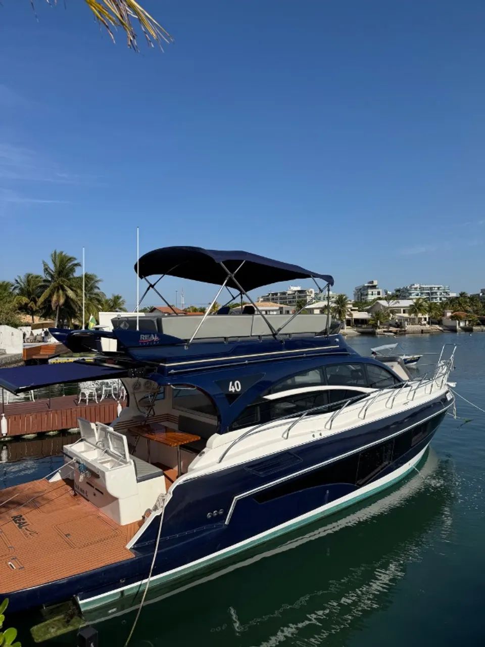 Lancha Real 40 Fly Cummins 380HP Diesel