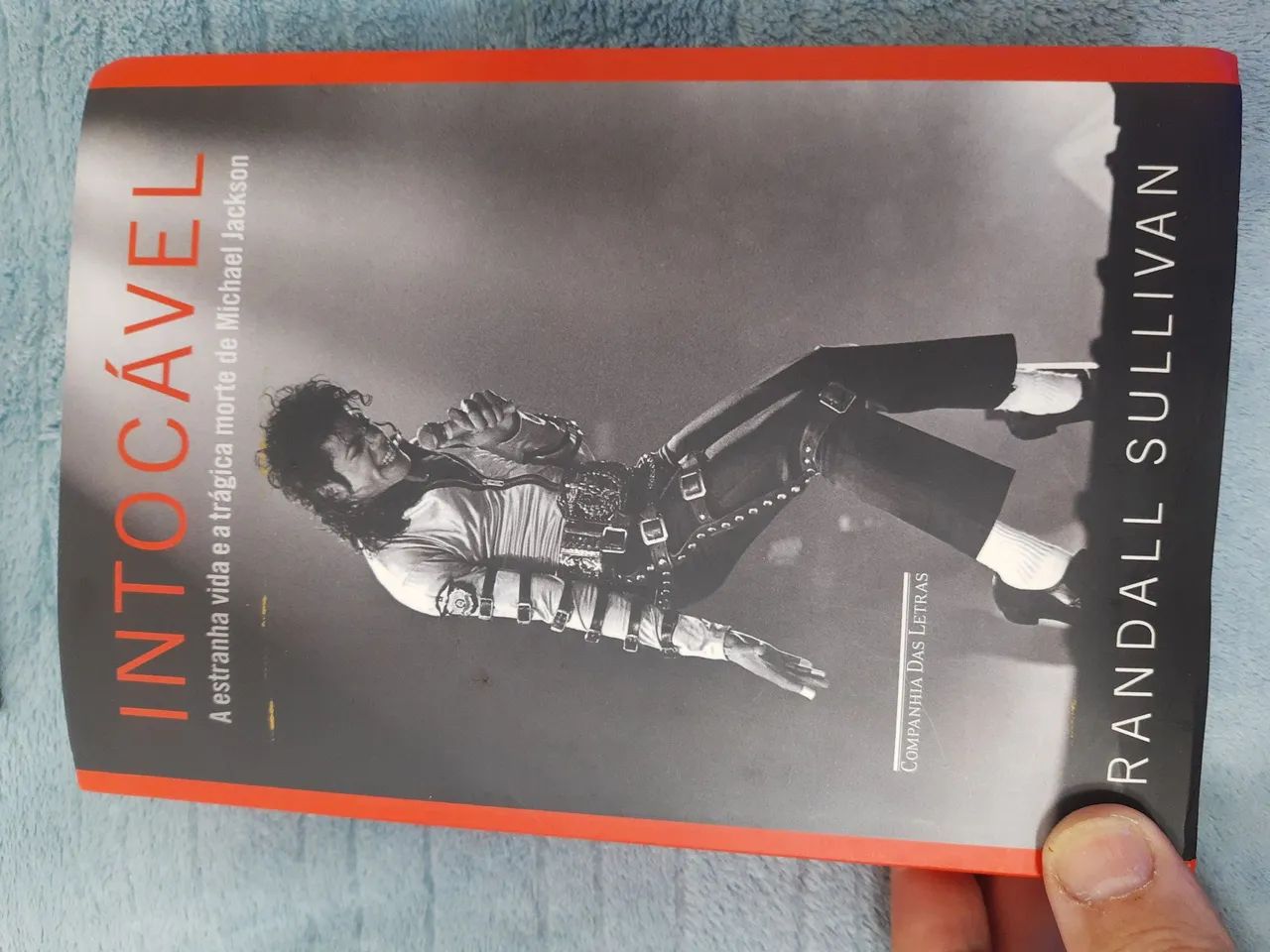 Livro a história de Michael Jackson  - Foto 5