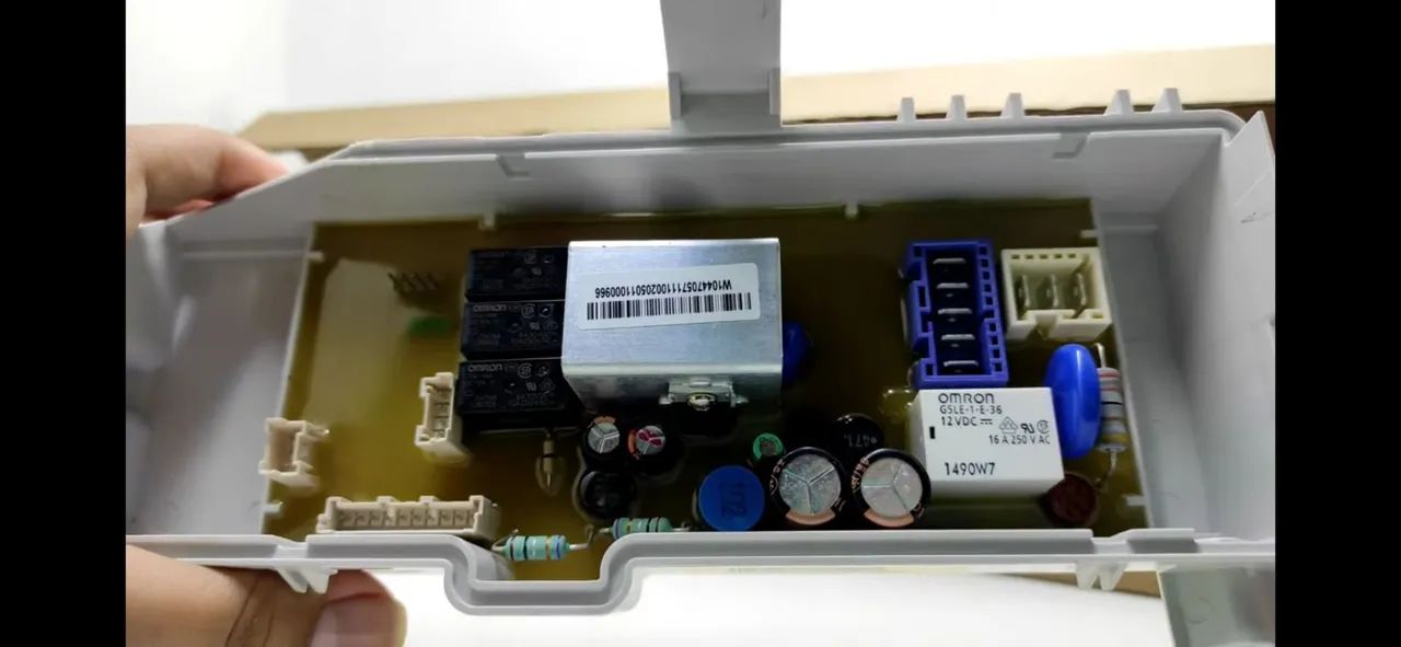 Vendo placa da maquina 11 kl Brastemp  - Foto 2