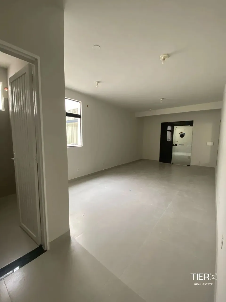 Sala Comercial na Avenida Jk