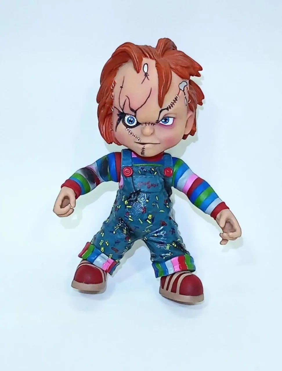 boneco vinil chucky action figure mezco 17cm