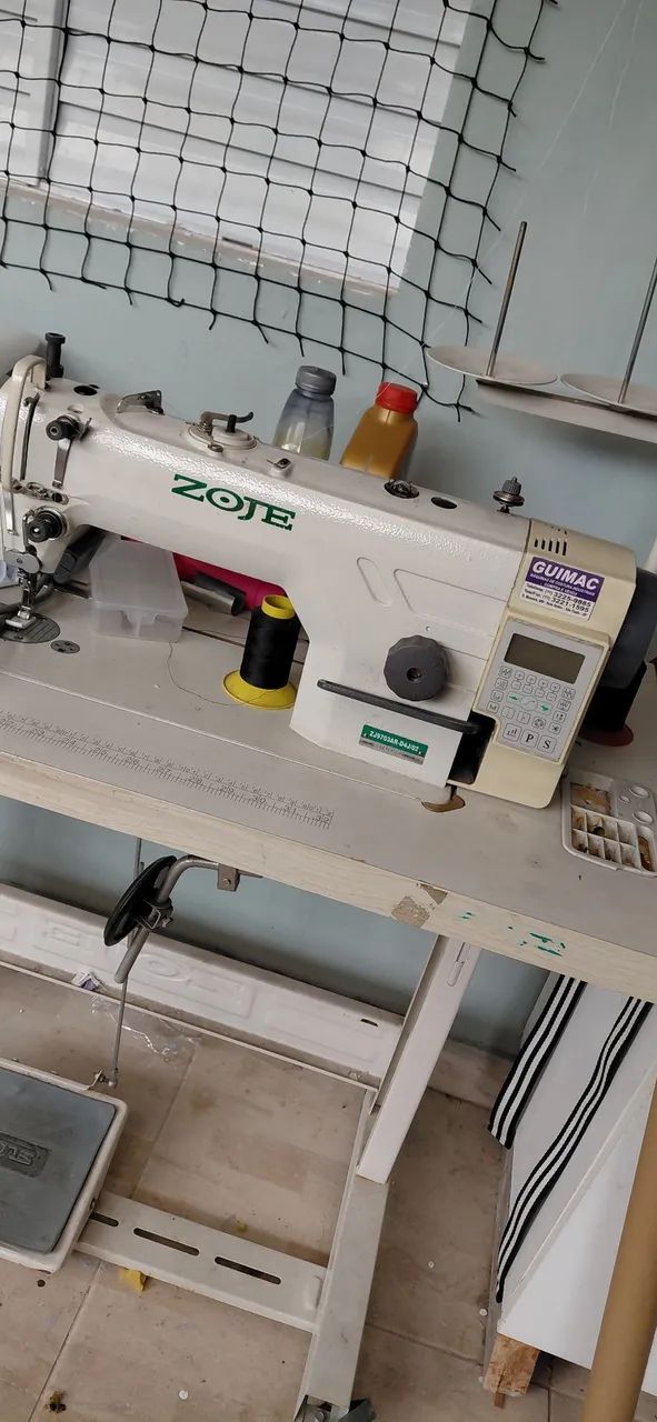 Máquina industrial eletrônica.