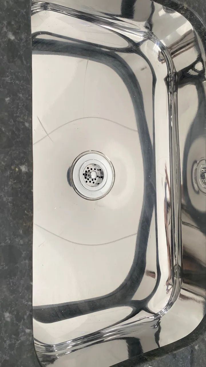 Pia de Granito escuro 1,80x60 com cuba de inox - Foto 3