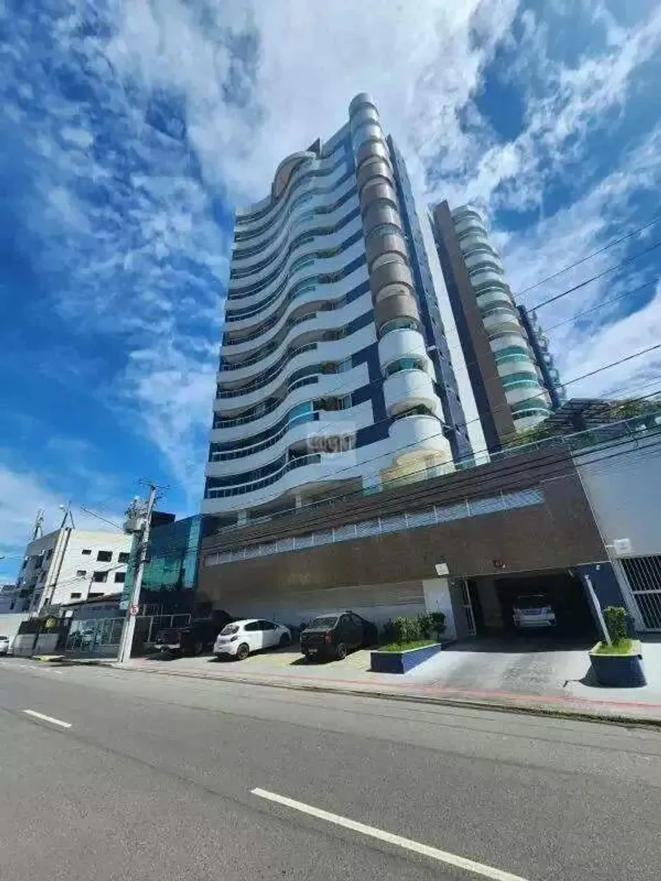 Apartamento para locação no Cond. Ellegance Atalaia