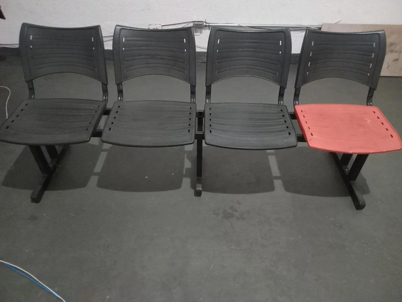 Conjunto de 4 Cadeiras para Escritório 2 longarinas