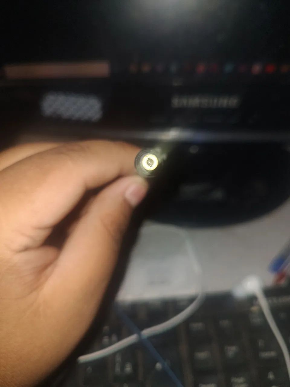 CARREGADOR PARA NOTEBOOK USADO  - Foto 4