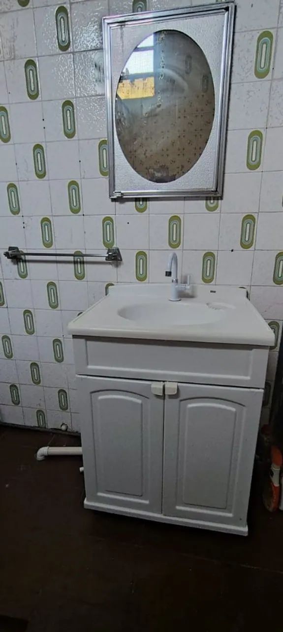 Bathroom vanity/sink counter