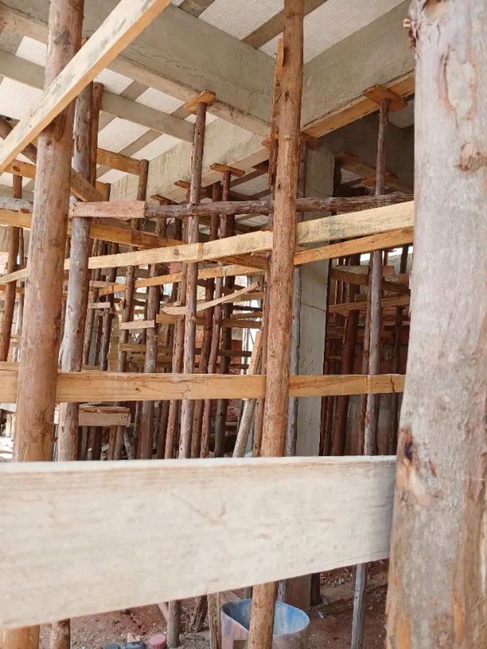 Escoras 64166898272643121