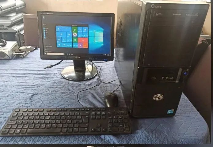 Computador com monitor core i5