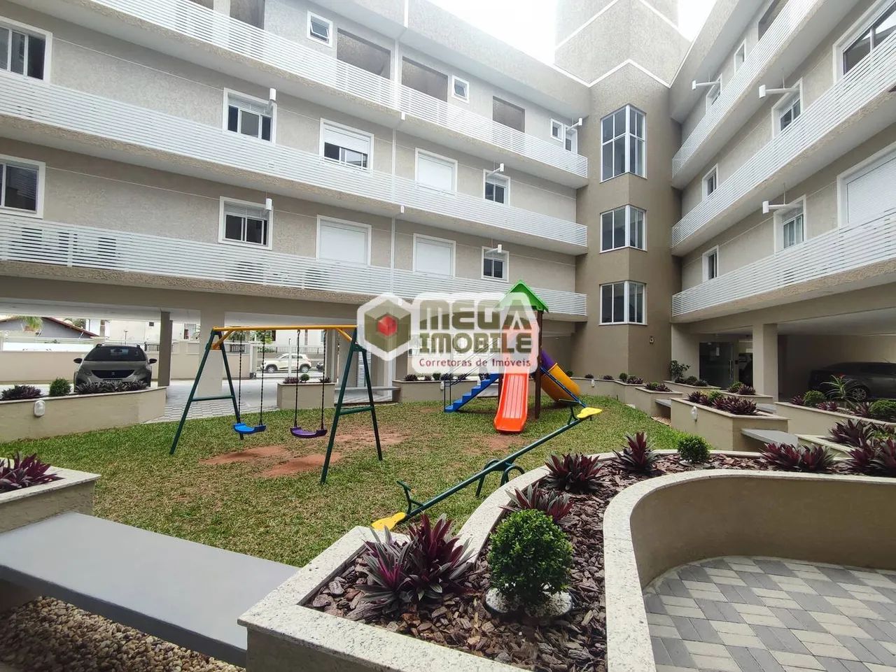 Apartamento novo com 3 quartos nos Ingleses!