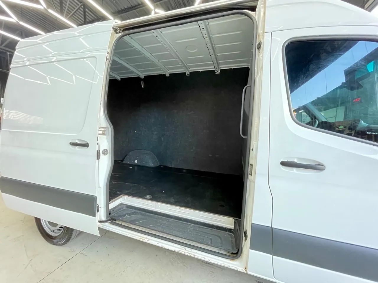 MERCEDES-BENZ SPRINTER 416 Furgão Longo T.A. 2.2 Dies. - Foto 5