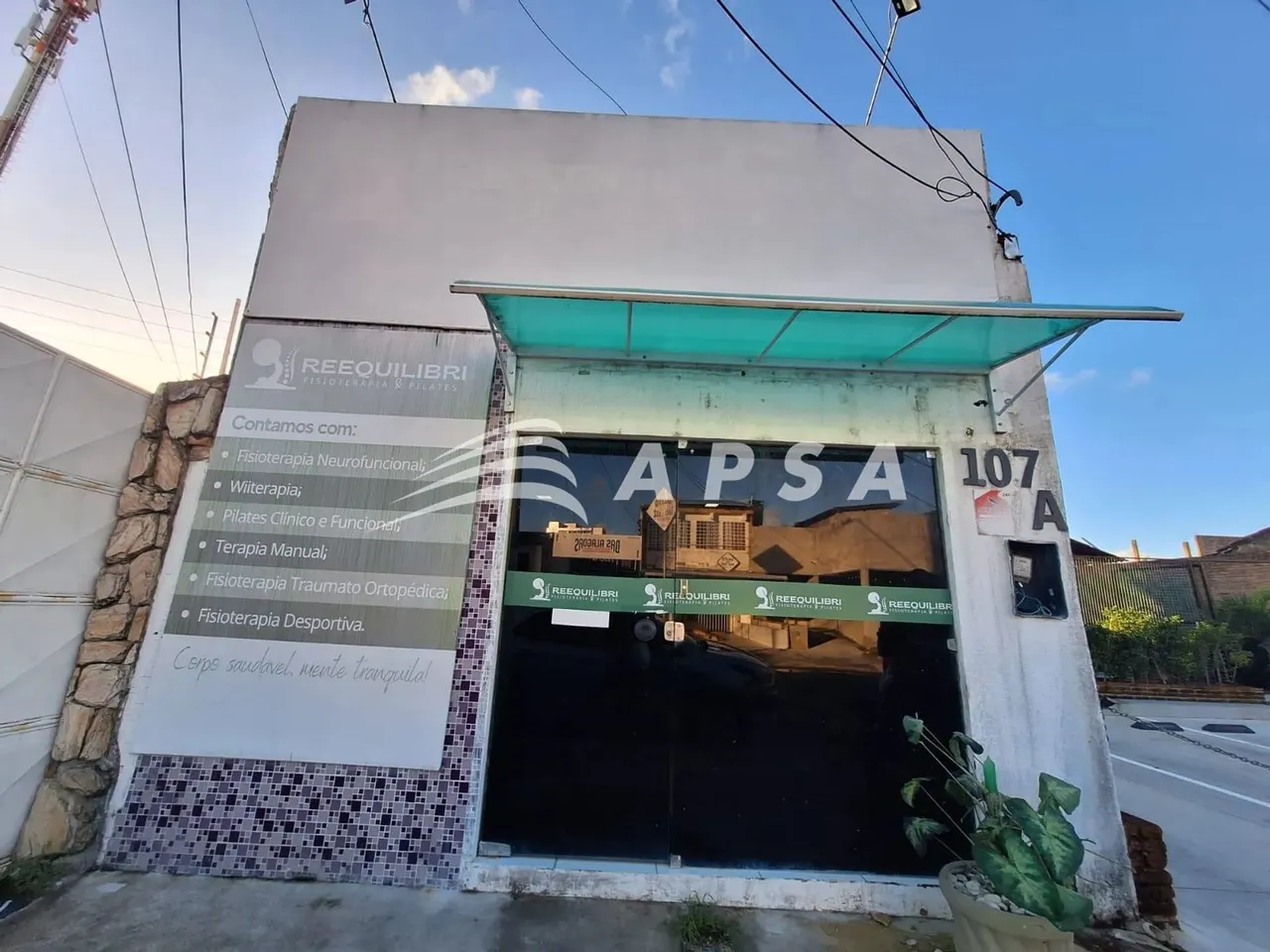EXCELENTE PONTO COMERCIAL DISPONÍVEL PARA LOCAÇÃO, TOTALMENTE PREPARADO E EQUIPADO PARA AT
