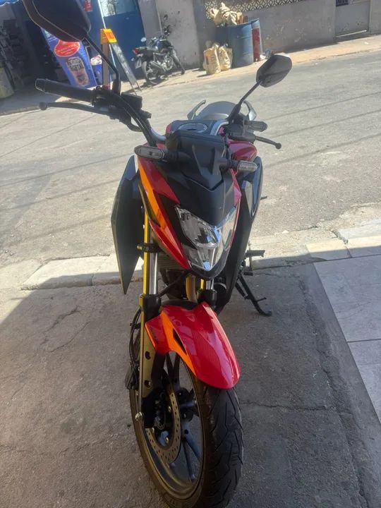 Honda CB Twister 250 2023 - Impecável - Foto 5