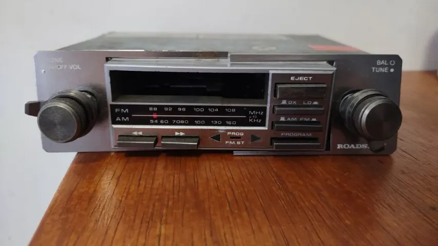 Auto-rádio Toca-fitas Roadstar Rs-2500nx Leia A Descrição