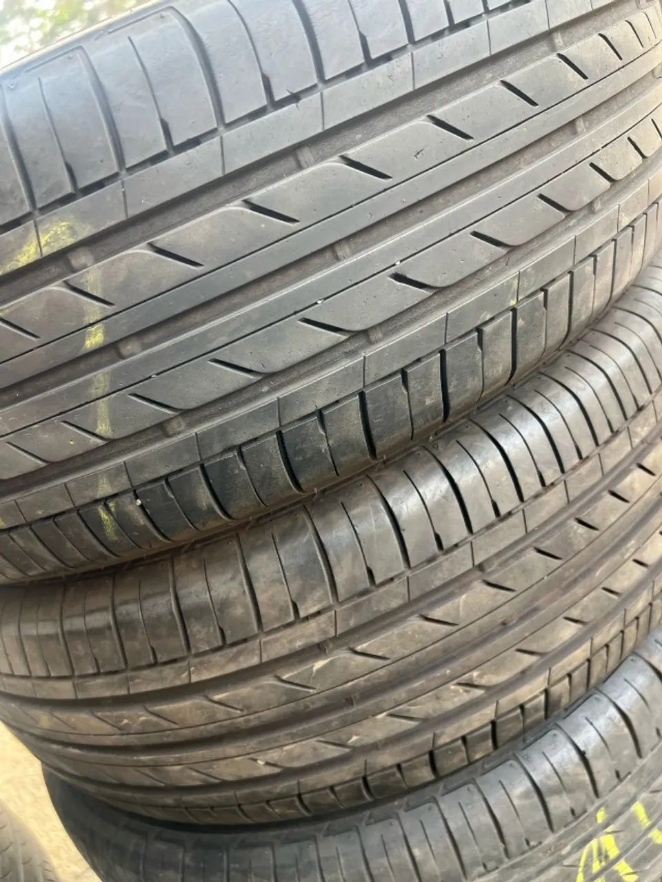 Pneu 205/60/16 Bridgestone EP 150 95 % Vida util.
