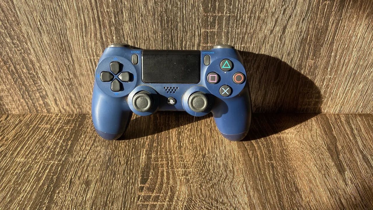 Original PS4 Blue Controller64717107335298120