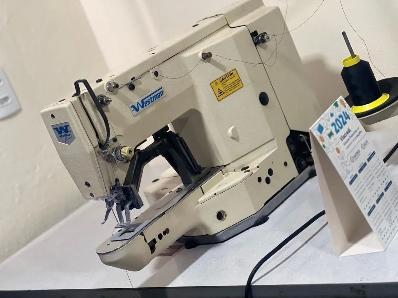 Máquina de Costura Industrial - Foto 2
