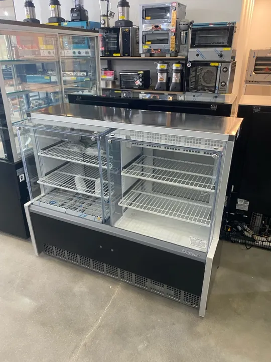 Vitrine Gelopar mista - quente e fria - Pronta entrega