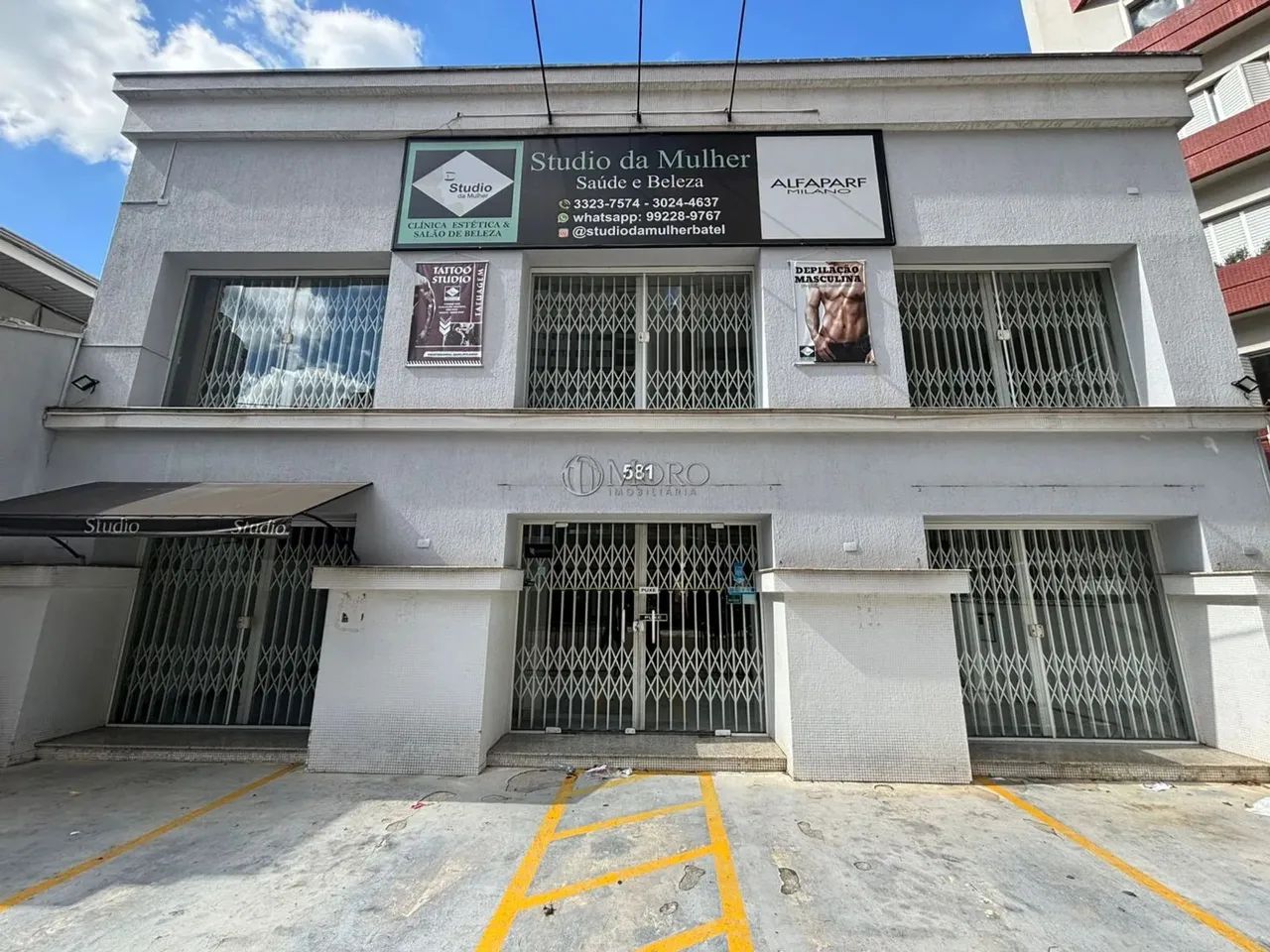 CASA COMERCIAL à venda com 320m² no bairro Água Verde - CURITIBA / PR