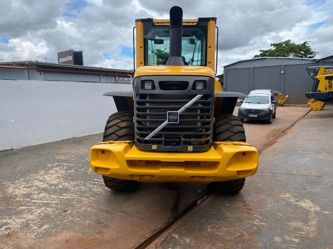 Pa Carregadeira Volvo L60F ano 2018 transfere divida  - Foto 2