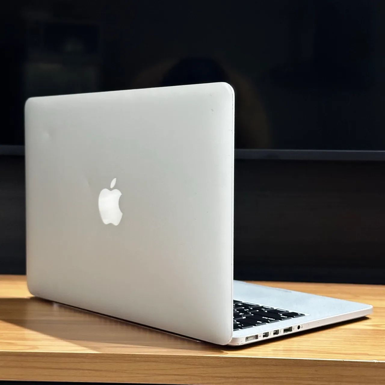 MacBook Pro Retina 2015 - i5 - 8GB RAM - SSD 256GB (Passo Cartão