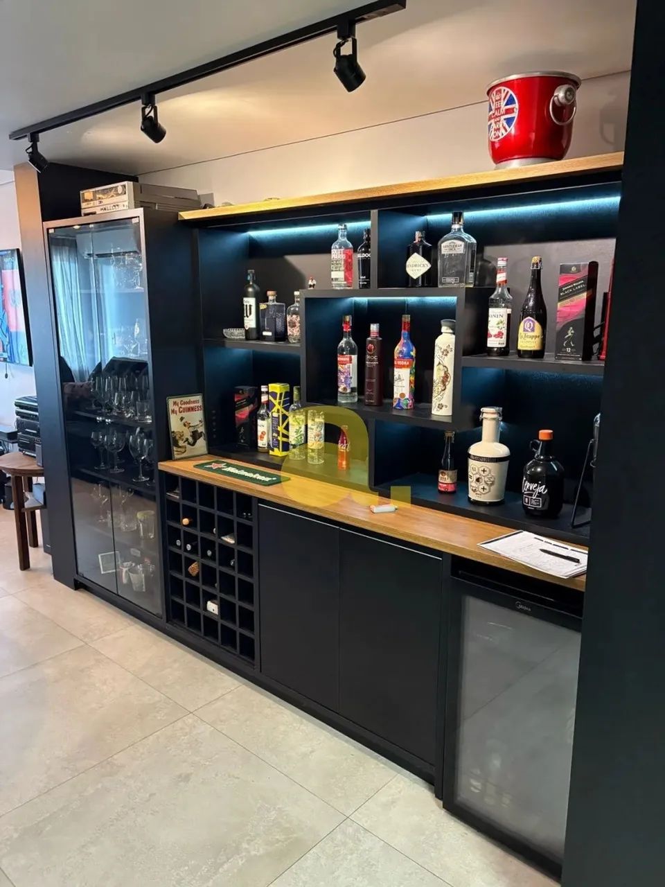 Sobrado triplex mobiliado a venda | Bairro Tribess, Blumenau
