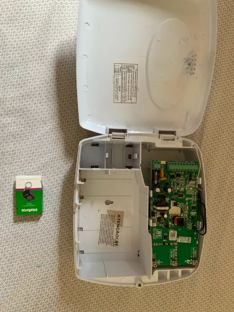 Central de Alarme JFL ECR-18 Plus + Controle Intelbras - Foto 2