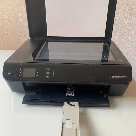 Impressora HP Deskjet Ink Advantage 5525