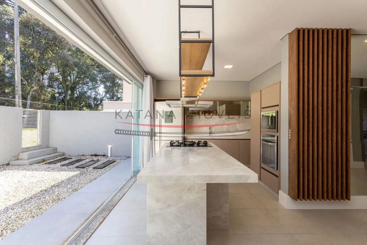 Casa com 3 Suites para alugar, 223 m² por R$ 15.129/mês - Atuba - Curitiba/PR