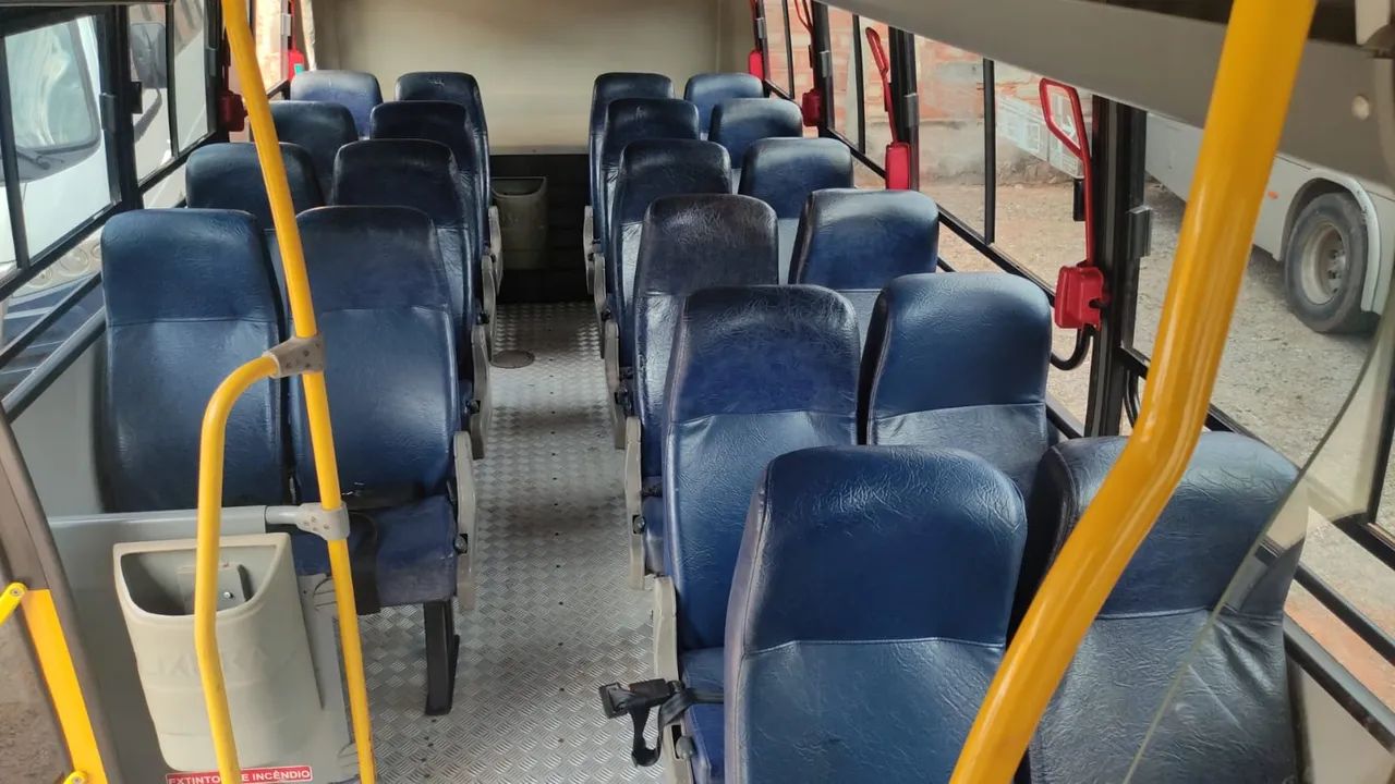 Vendo ou alugo micro ônibus 4x4 com ar condicionado volare 2014/2015 - Foto 3