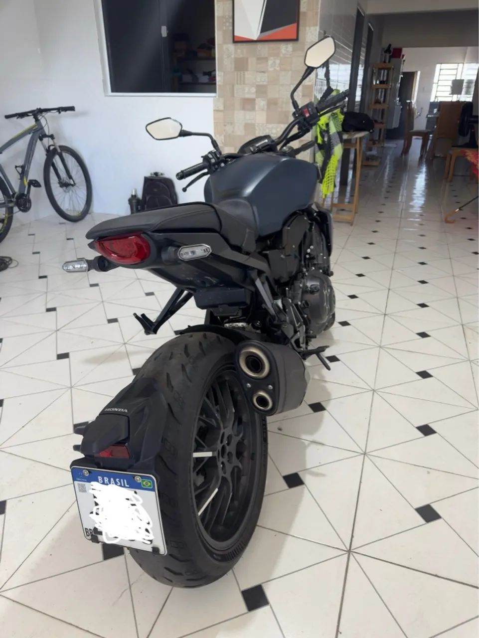 CB1000R BLACK EDITION 2024 - Foto 5