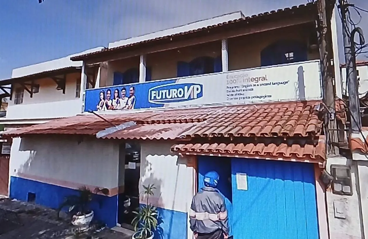 Casa comercial à venda, 10 quartos, 4 vagas, Praia dos Anjos - Arraial do Cabo/RJ