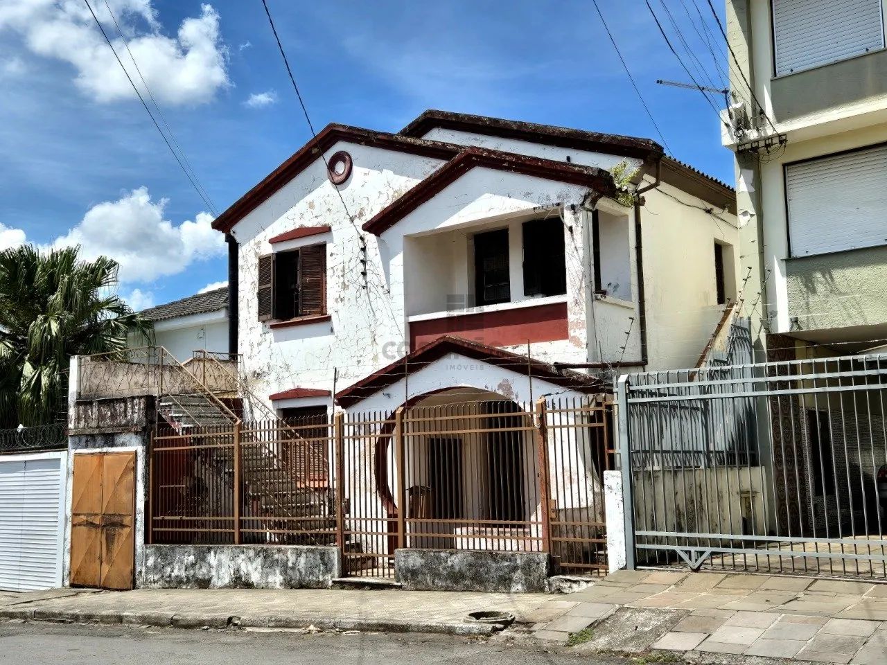 Espetacular Casa à Venda em Santa Maria