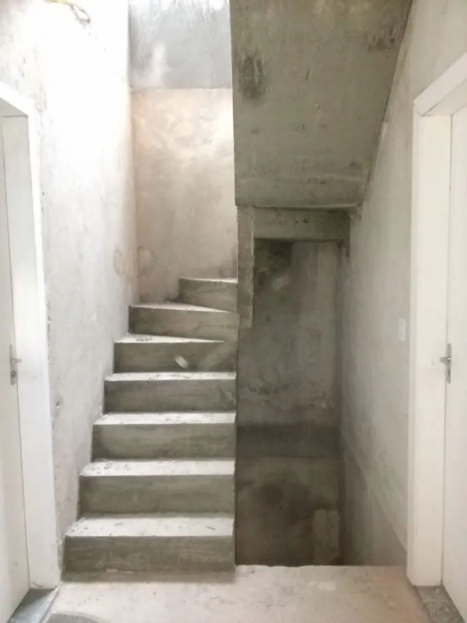 Escada  - Foto 2