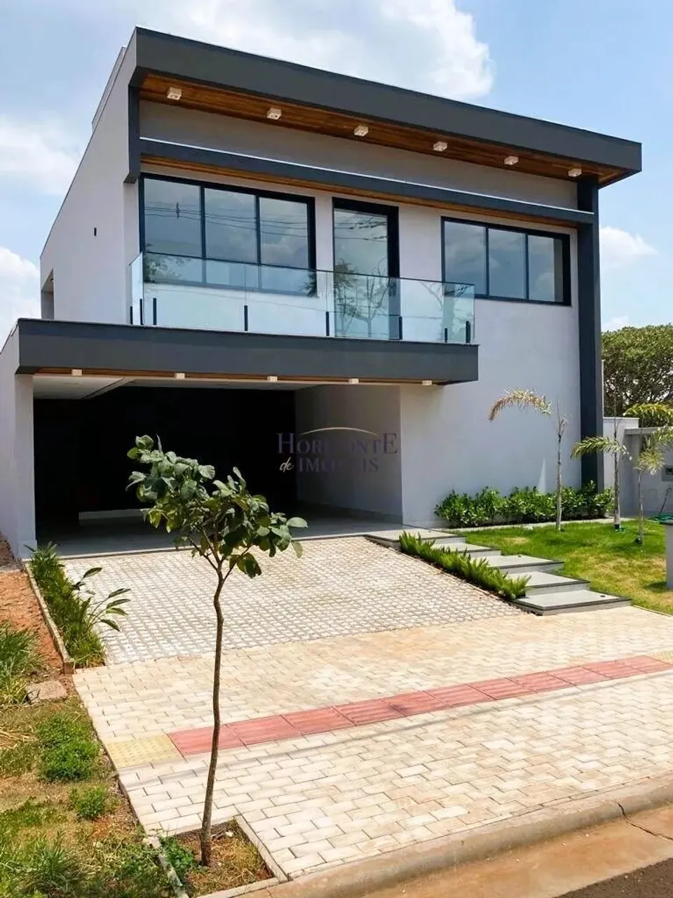 Alphaville 3 - Campo Grande - Sobrado no Alphaville 3, 5 Dormitórios (3 Suítes) Campo Gran