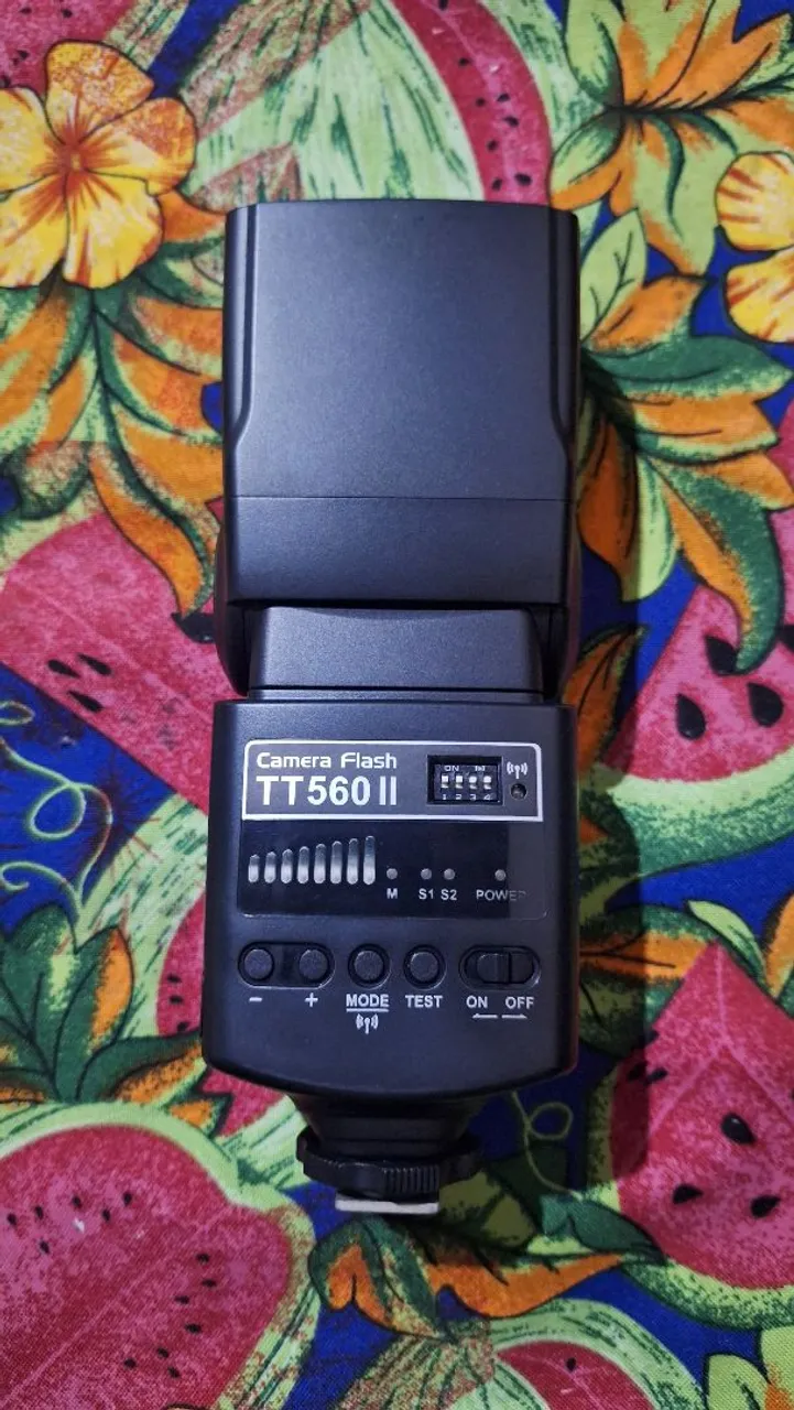 Troco Flash externo TT560 II Novo por violão!!