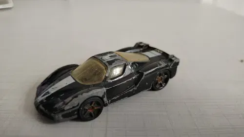 Miniatura Ferrari 599 Gtb Fiorano Hot Wheels 1/18 - Hobbies e