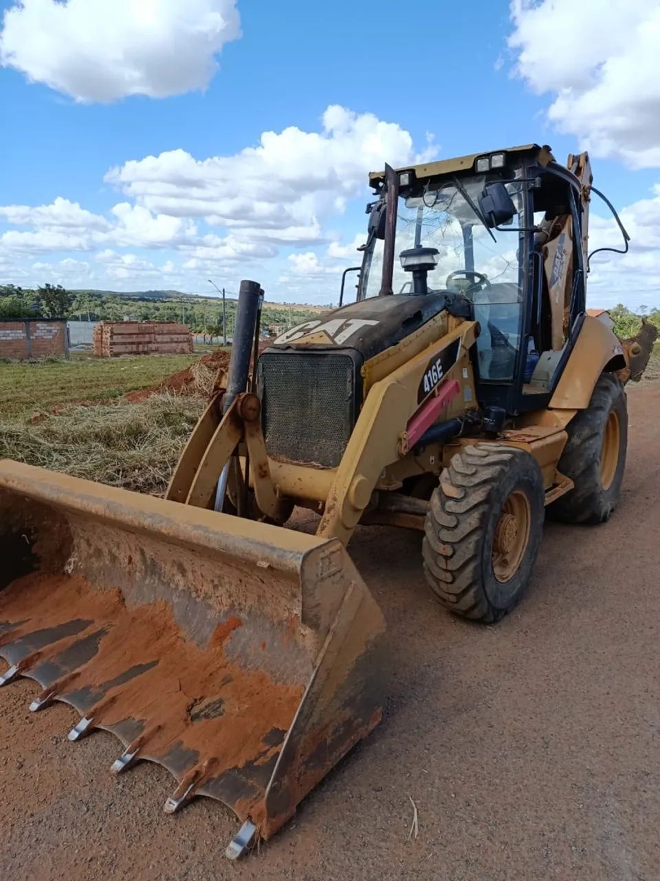 Retroescavadeira 4x4 - Ano 2013 cat case  - Foto 5