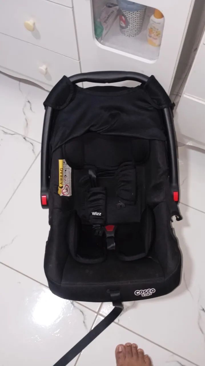 Vendo carrinho de bebê e bebê conforto  - Foto 2