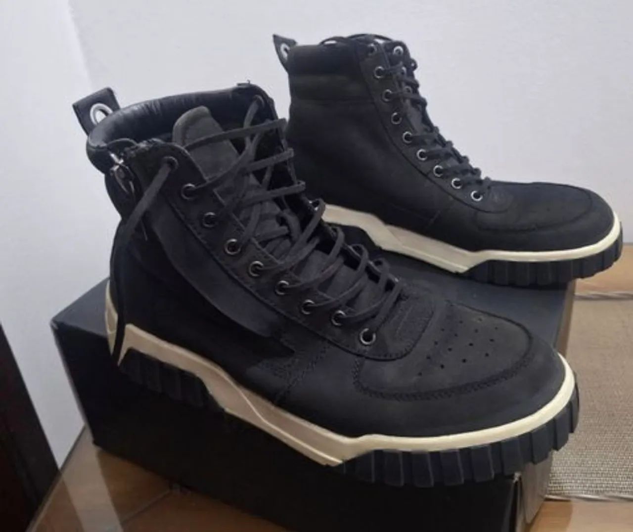Bota couro Diesel - Foto 2