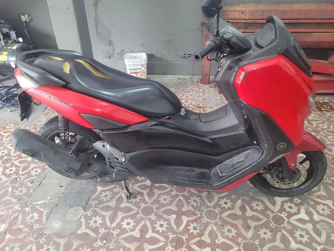 Vendo Nmax 2023 - Foto 2