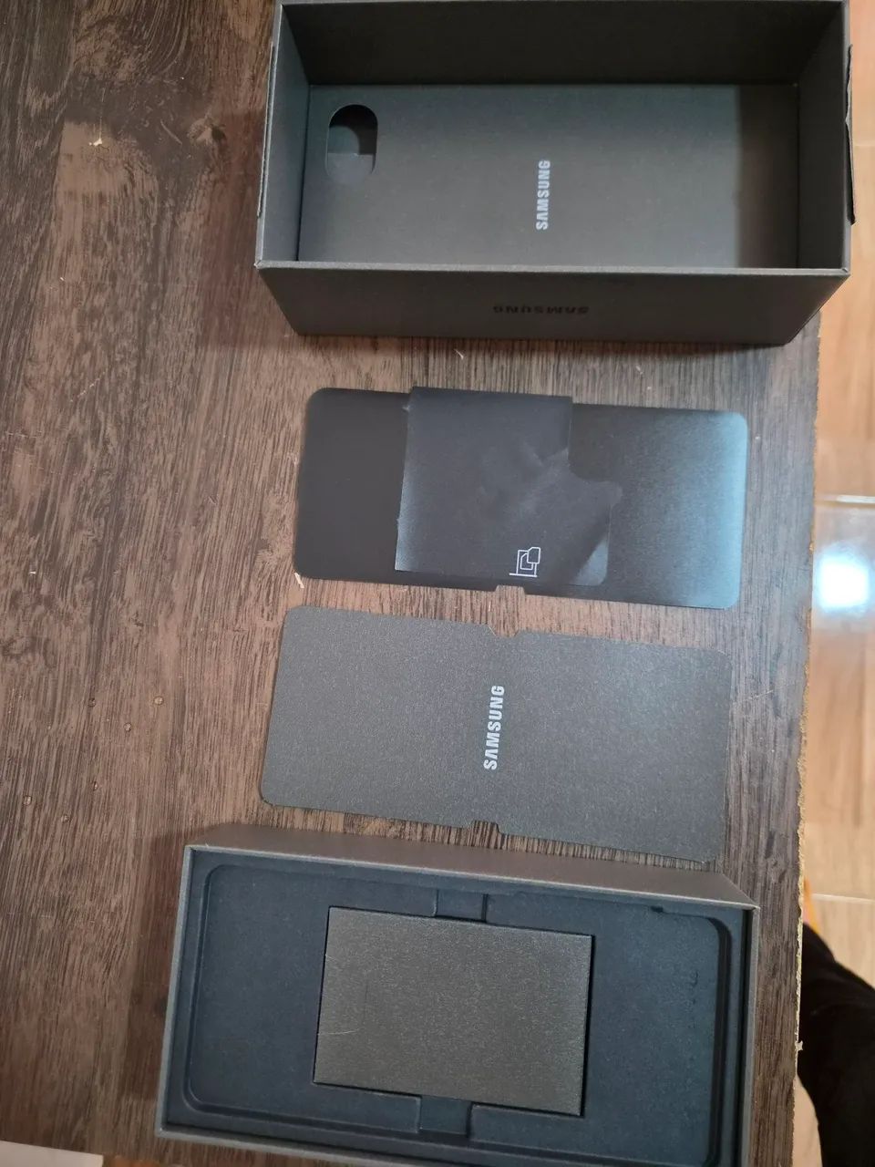 Capa e caixa para Galaxy Z Flip 7 - Foto 3