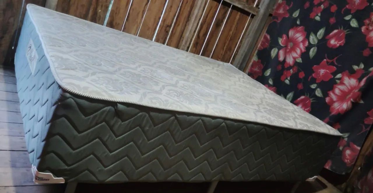 Cama box casal em ótimo estado  - Foto 2